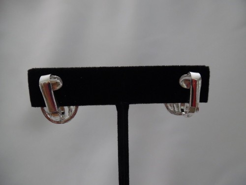 Clip on 3/4" small silver cutout earrings w/clear stones - Picture 4 of 4