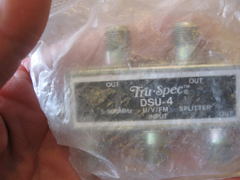 HUGE LOT of TV Antenna Parts Combiner 3-Way 4-Way Splitter Channel Master    - Image 3 of 4