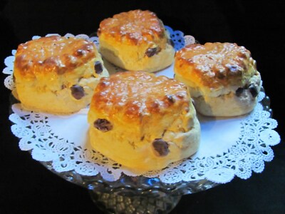 KUNSTKUCHEN UNECHTES KÜNSTLICHES GEBÄCK OBST SCONES BÄCKEREI TEESTUBE DISPLAY 39