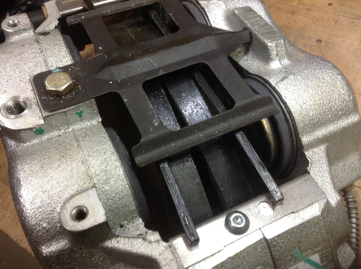 60450478006 MERITOR BRAKE CALIPER 4 piston new FITS F650 FORD 