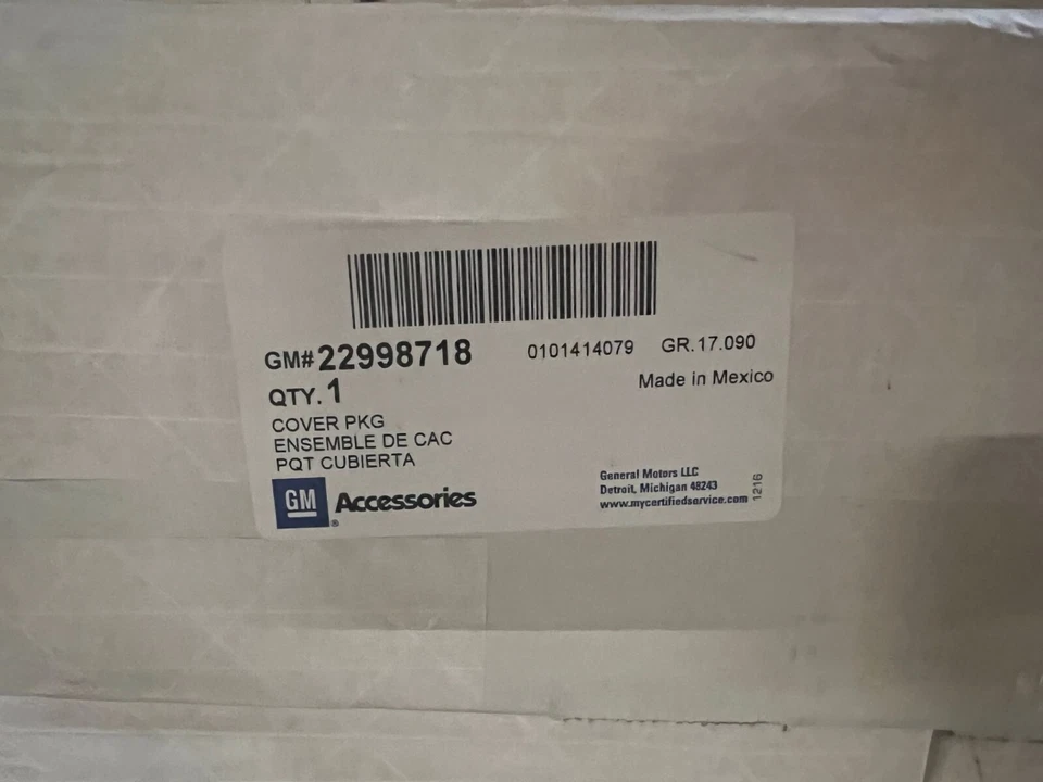 Cubierta Tonneau enrollable suave caja larga original OEM 2015-2019 con logotipo GMC 22998718 Foto 3 de 3