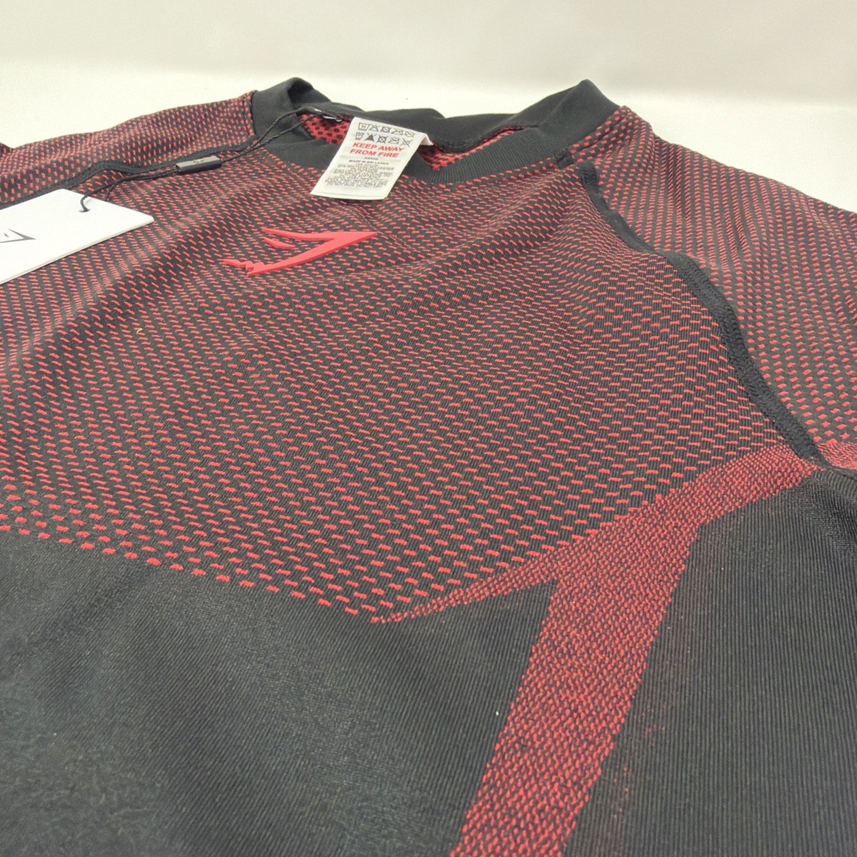 Gym shark Onyx V5 Red Long Sleeve Medium | eBay