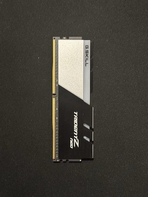DDR4 32gb 3600 MHZ RGB Trident z Neo rgb (1x32gb)