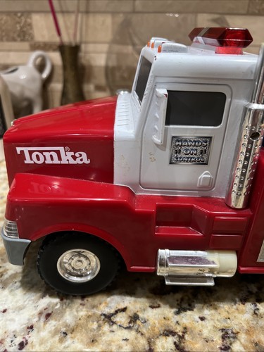 VINTAGE 1999 TONKA #3215 SEARCHLIGHT TOY SEARCH & RESCUE FIRE TRUCK FREE SHIP - Picture 5 of 21