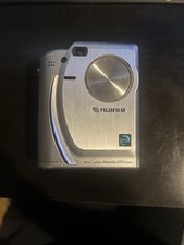 Fujifilm FinePix 4700 Zoom Silver 3x Optical Zoom Compact Digital Camera