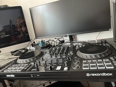 Pioneer DDJ-FLX10 in sehr gepflegtem Zustand zu verkaufen.