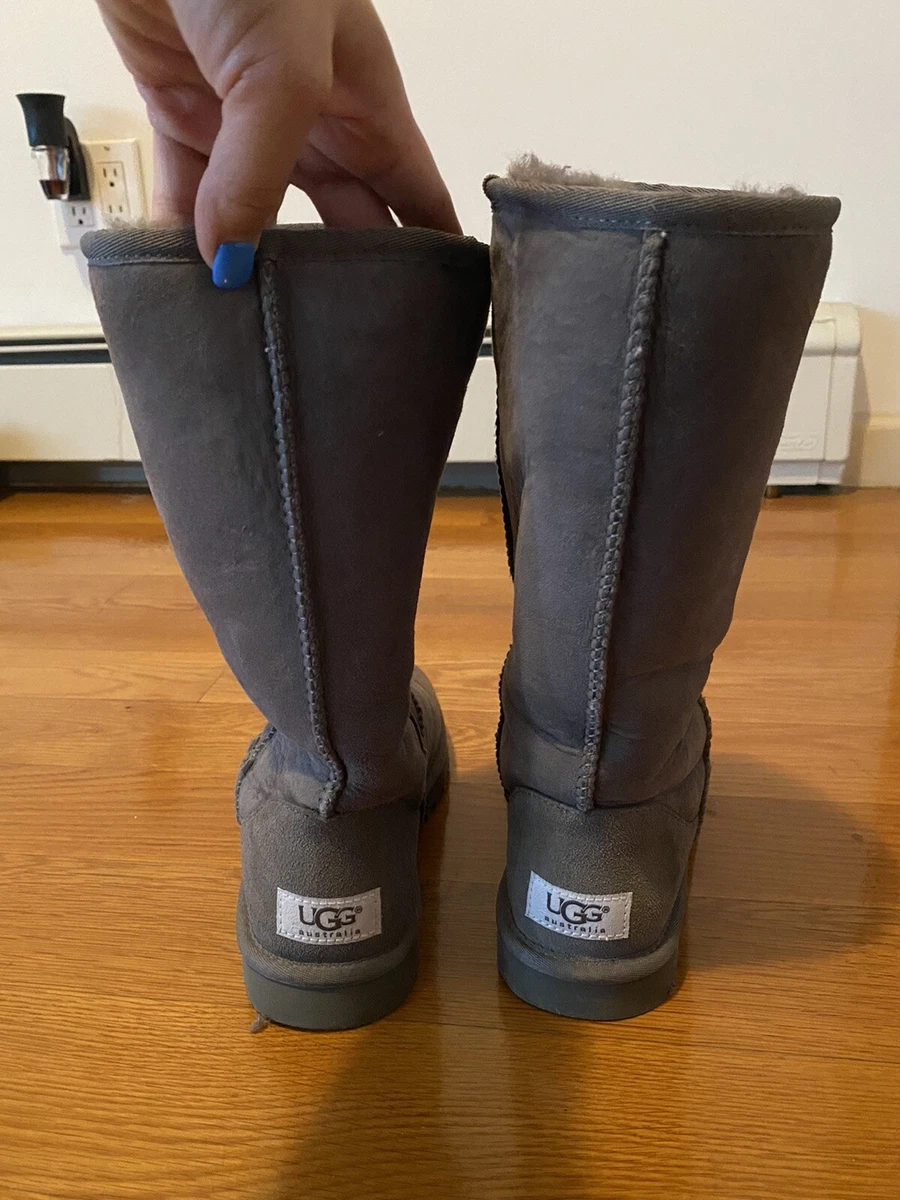 UGG Australia Classic Tall II Womens Winter Boots Size 5 Gray