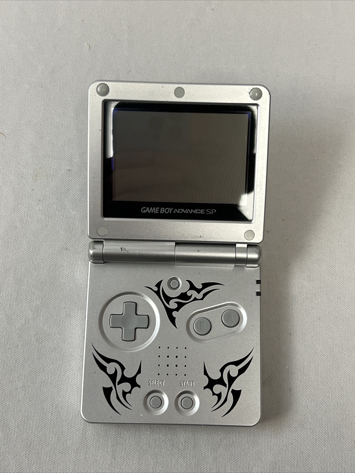 Gameboy Advance Sp Silver Tribal – ZPTW