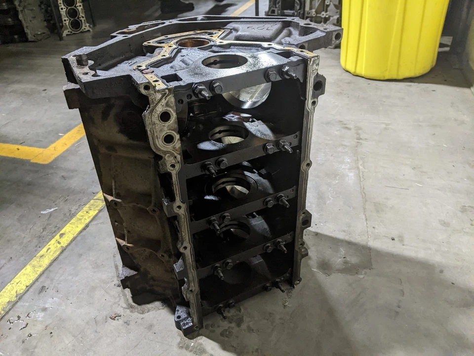 Engine Cylinder Block For 11-20 Chevrolet Express 3500  6.0 - Image 4 of 4