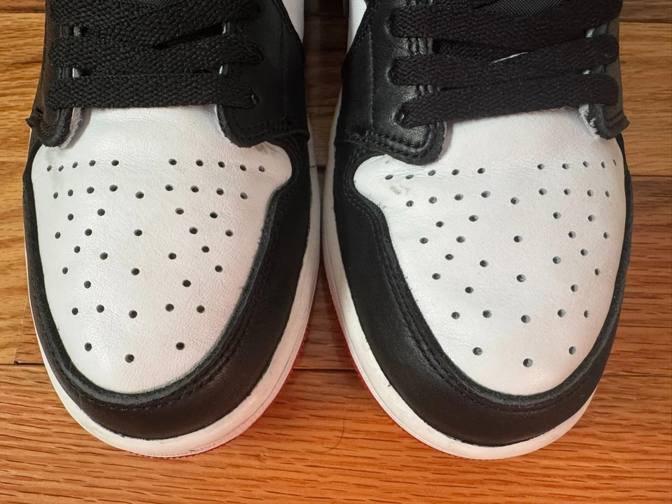 Jordan I 1 Retro Low OG Black Toe (2023) US MEN Size 10 - Image 4 of 4