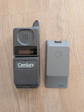 Vintage Motorola Mobile Cell Flip Phone Handheld F09HLD8415BG - UNTESTED