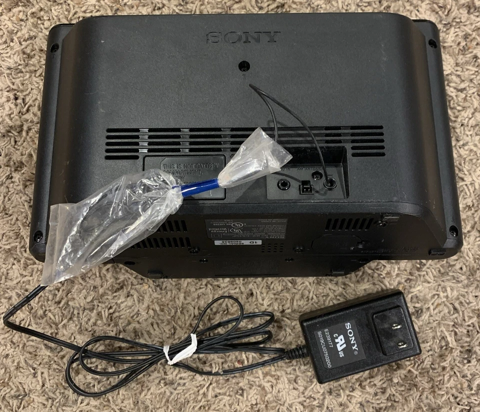 Sistema de radio de acoplamiento de audio personal original Sony (ICF-CS15iP) para iPod/iPhone Foto 4 de 4