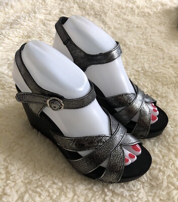 Volatile Comfort Wedge Platform Sandal Black Silver Strappy Women s Size 8