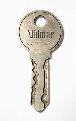 Stanley Vidmar 1219 A - Series Key # A22 A-22 Previously Used - Discontinued Key - Picture 2 of 3
