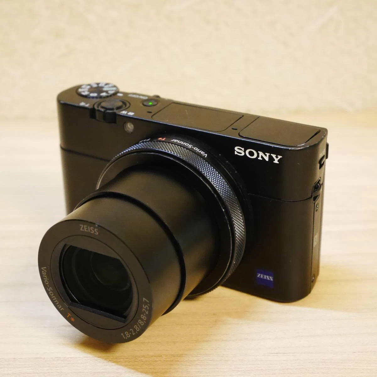 Sony RX100V Cyber-Shot Digital Camera 20.1MP CMOS DSC-RX100M5 Black Used Japan