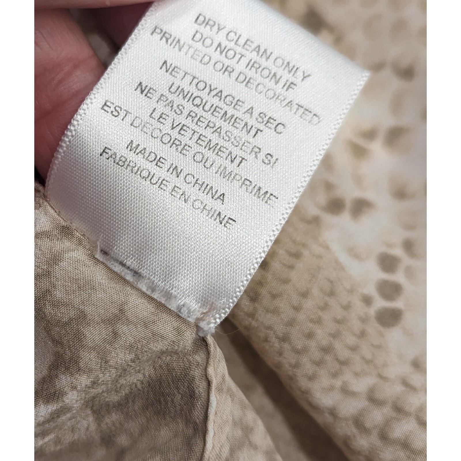 Equipment Collen 100% Silk Nude Python Blouse Siz… - image 4