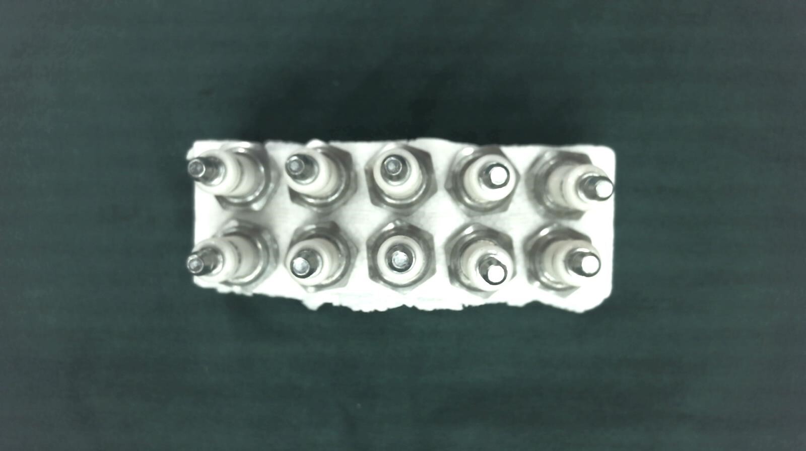 Lot of 10 Champion QL82YC Spark Plugs 932