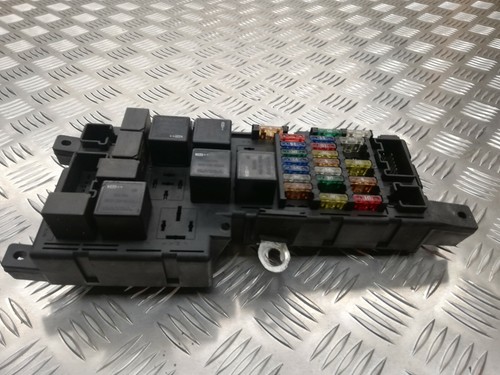 T18 OEM Volvo Fuse - box Unit Module 518787205 8678449-DIEP2X - Picture 3 of 5