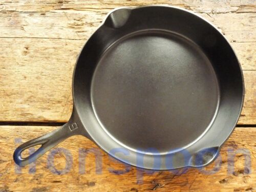 Vintage GRISWOLD Cast Iron SKILLET Frying Pan # 9 LARGE BLOCK LOGO - Ironspoon - Picture 8 of 12