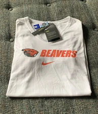 NWT Nike Drifit Oregon State Beavers V-Neck T-shirt Women’s size Medium White T7