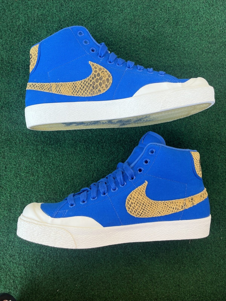 【超希少】NIKE × STUSSY ブレーザーミッド NIKE BLAZER SB ALL COURT MID STUSSY Size 10 Friends & Family