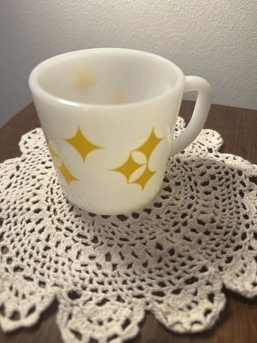ATOMIC STARBURST vtg federal glass milk glass cup mcm space-age mug yellow