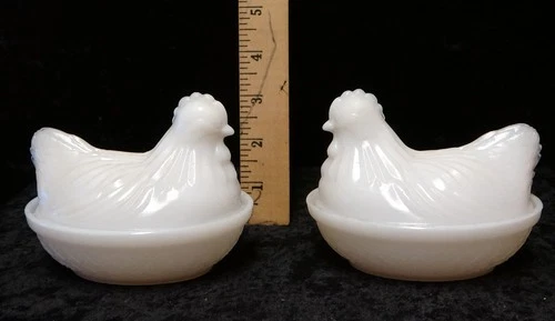 🐔🥚 Vintage Hen on Nest Candy Dish Lot (2) – White Milk Glass Farmhouse Kitchen