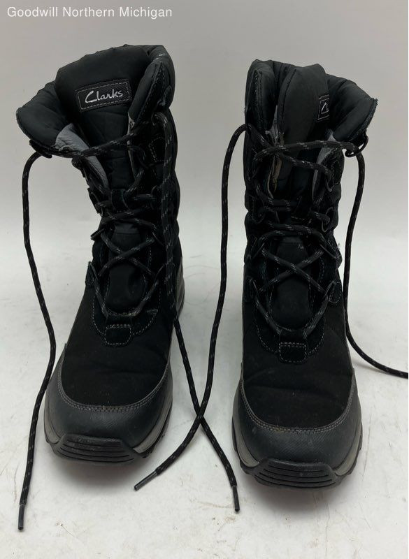 Clarks 261132714065 Black Solid Winter Boots Wome… - image 1