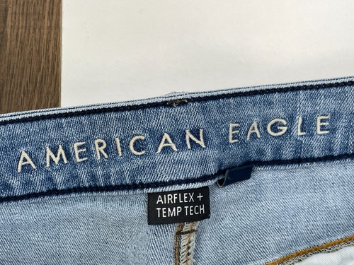 Pantalones de mezclilla American Eagle para hombre 30x32 azul calce atlético Airflex Temptech cónicos descoloridos - Imagen 2 de 12