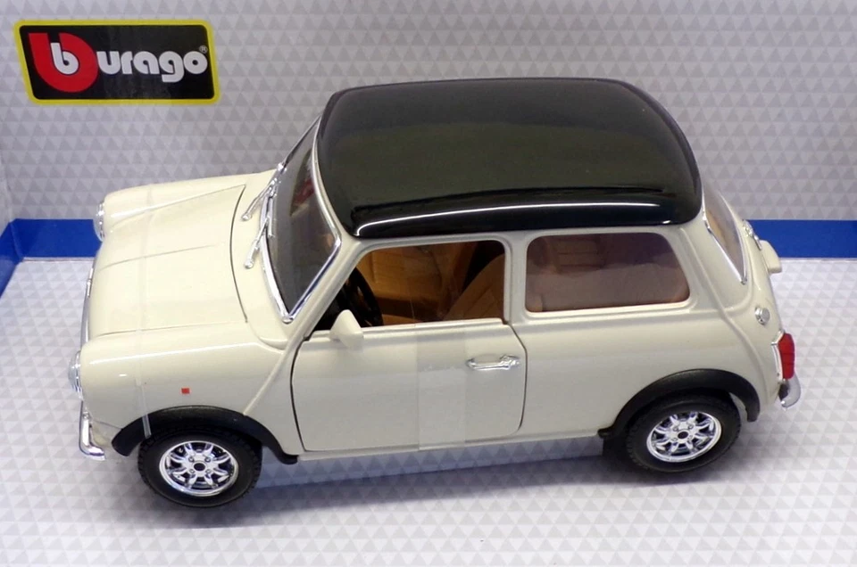Burago масштаб 1/18 18-12036 - 1969 Mini Cooper - белый/черный - Изображение 3 из 4