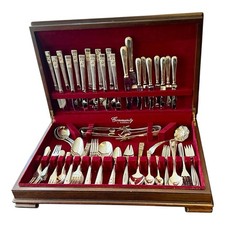 ONIEDA COMMUNITY BOXED CUTLERY SET  100 PLUS PIECES.