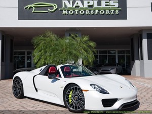 2015-Porsche-918-Spyder