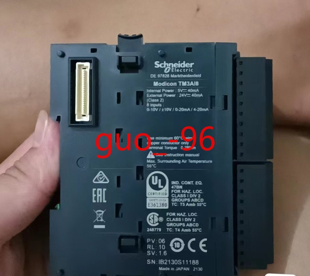 1PC Schneider TM3 AI8 Programmable controller expansion module TM3AI8 ...