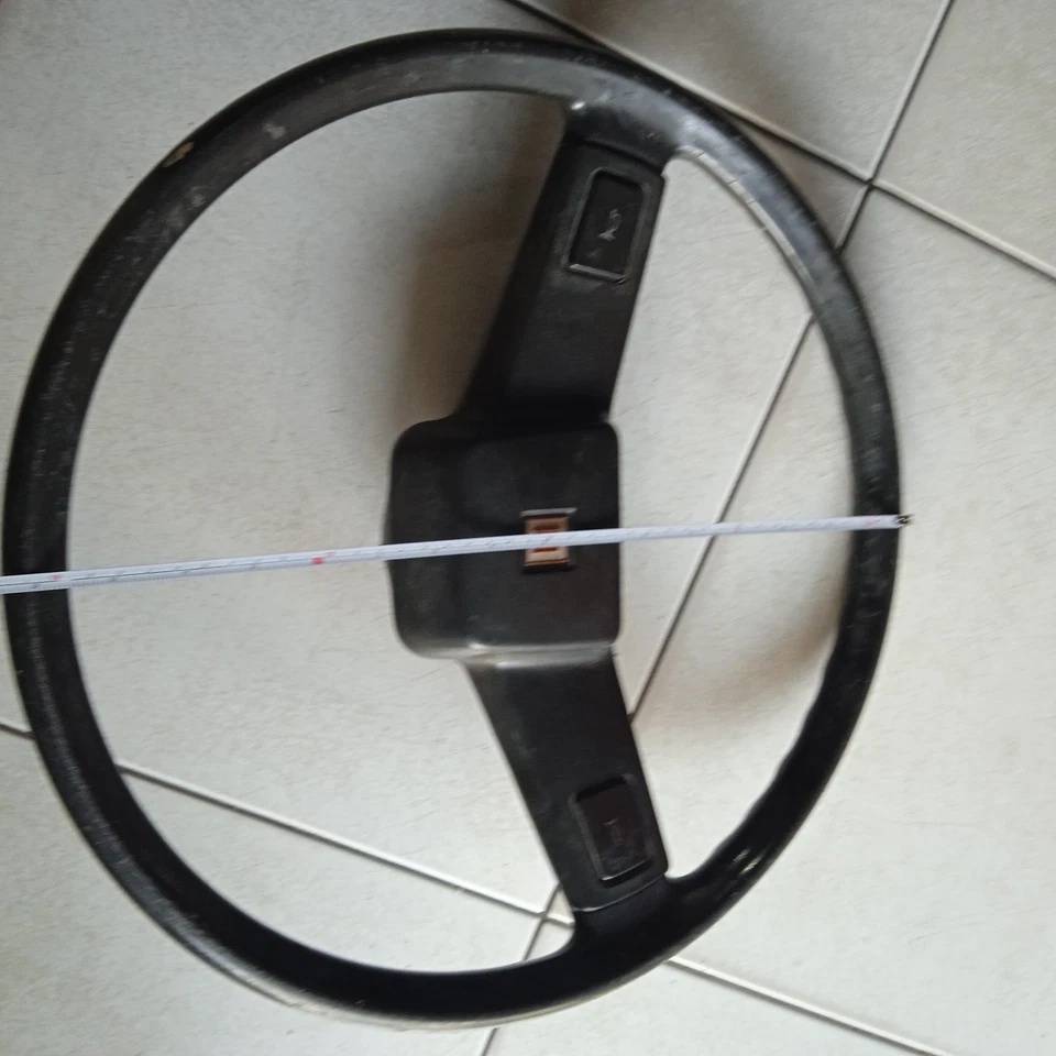 Steering Wheel OEM ISUZU Faster KB Pickup 1980-88 Chevrolet LUV Holden Rodeo - Image 4 of 4