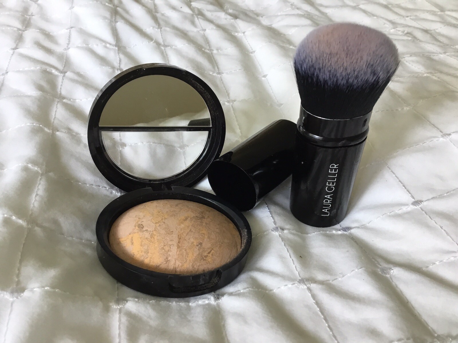 laura geller balance n brighten medium 9g With Kabuki Brush eBay