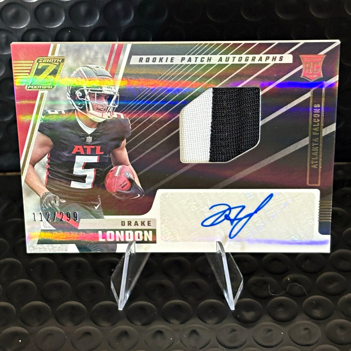 Panini 2022 Zenith Drake London Rookie Patch Auto #207 /299 Falcons NFL