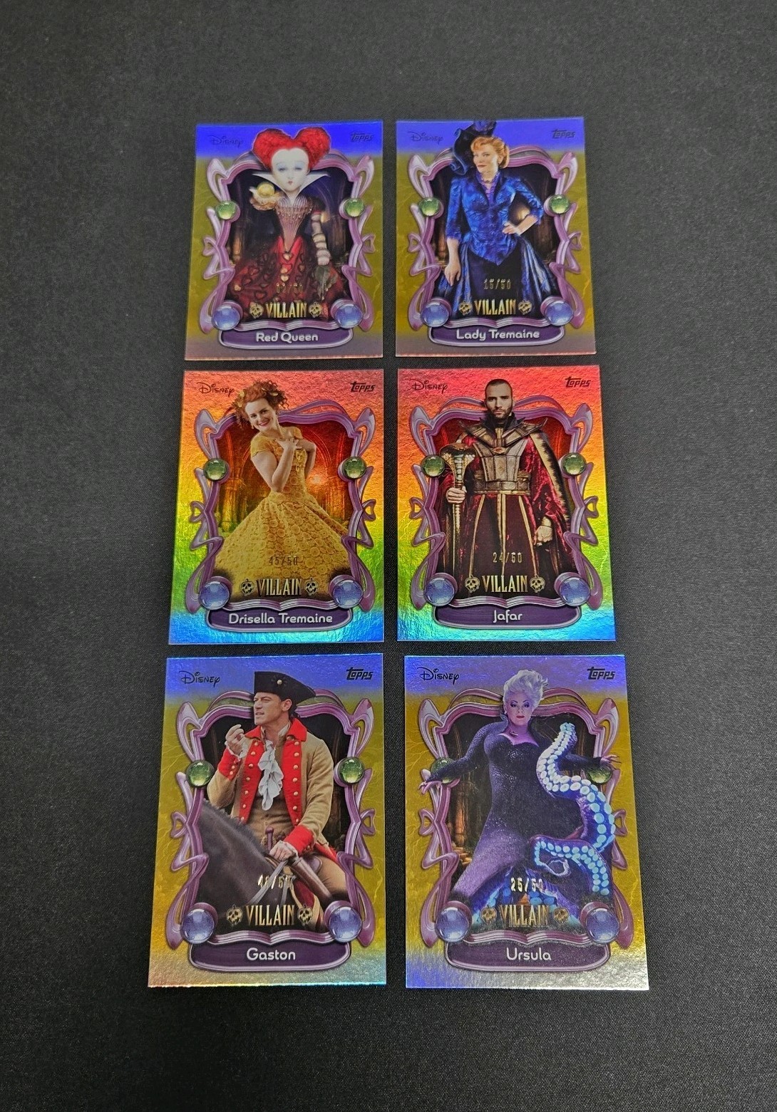 GOLD /50 DISNEY WONDER LIVE ACTION VILLAIN URSULA JAFAR GASTON RED QUEEN TOPPS