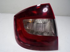 5JH945111A RÜCKLEUCHTE AUßEN LINKS / 5JH945095A / 17237114 FÜR SKODA RAPID 1.6 T