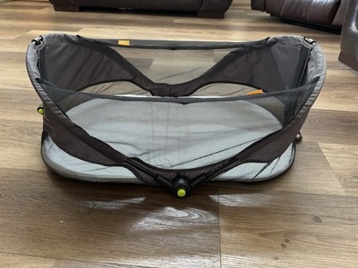 Munchkin Brica Fold and Go Bassinet