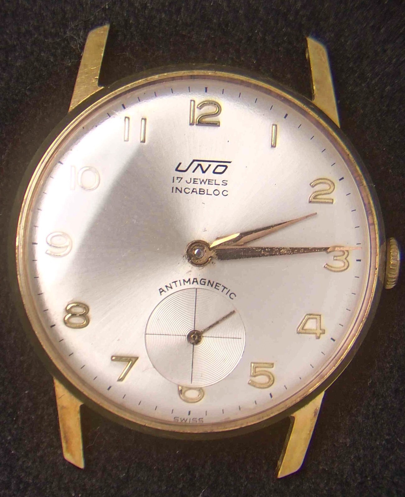 Uno Sub-Dial Men's Hand-Wind Unitas Vintage Swiss Watch-- Spares/Repairs