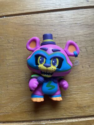 Five Nights at Freddys Security Breach Blacklight Freddy Funko Mystery Mini 1/24