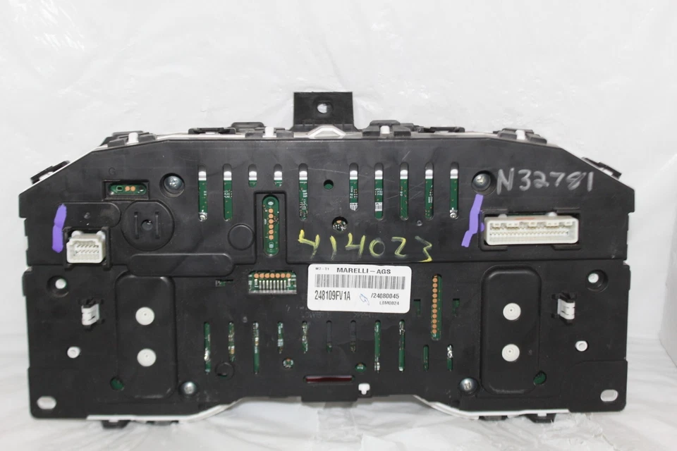 Cuadro de instrumentos velocímetro medidores 2019-2021 Nissan Titan XD 77.205 millas Foto 2 de 3