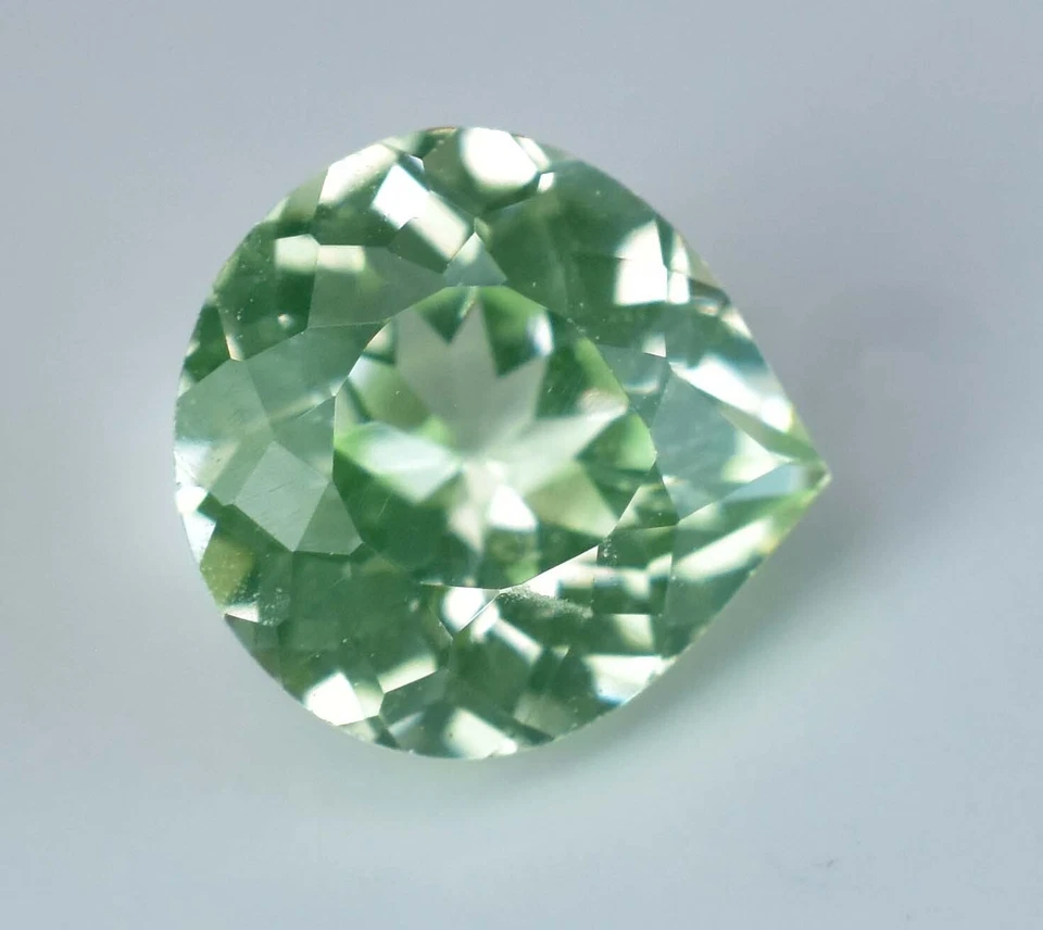 2.10 CT Natürlich Grün Peridot Birne Form VVS Pak Edelstein Agl Certified - Bild 3 von 4