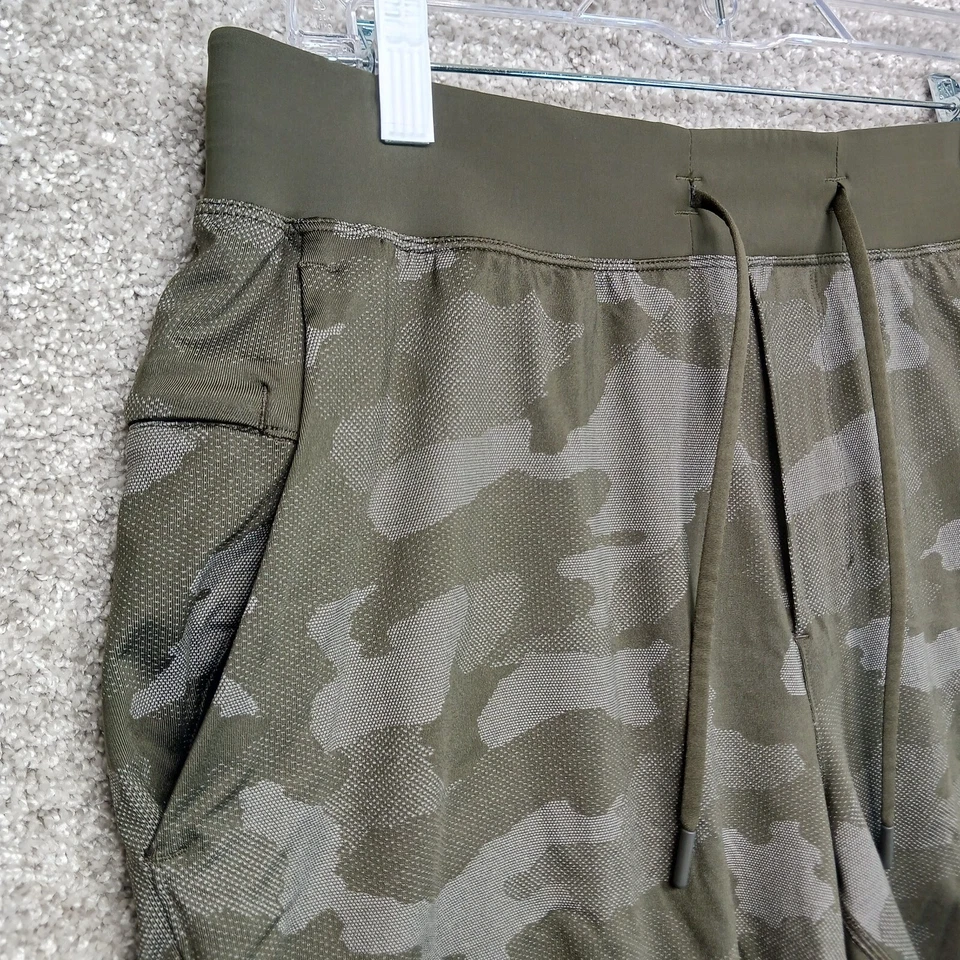 Pantalones Cortos Lululemon Para Hombre 34 Verde Camuflaje Malla Cintura Elástica Cordón Atlético Foto 2 de 4