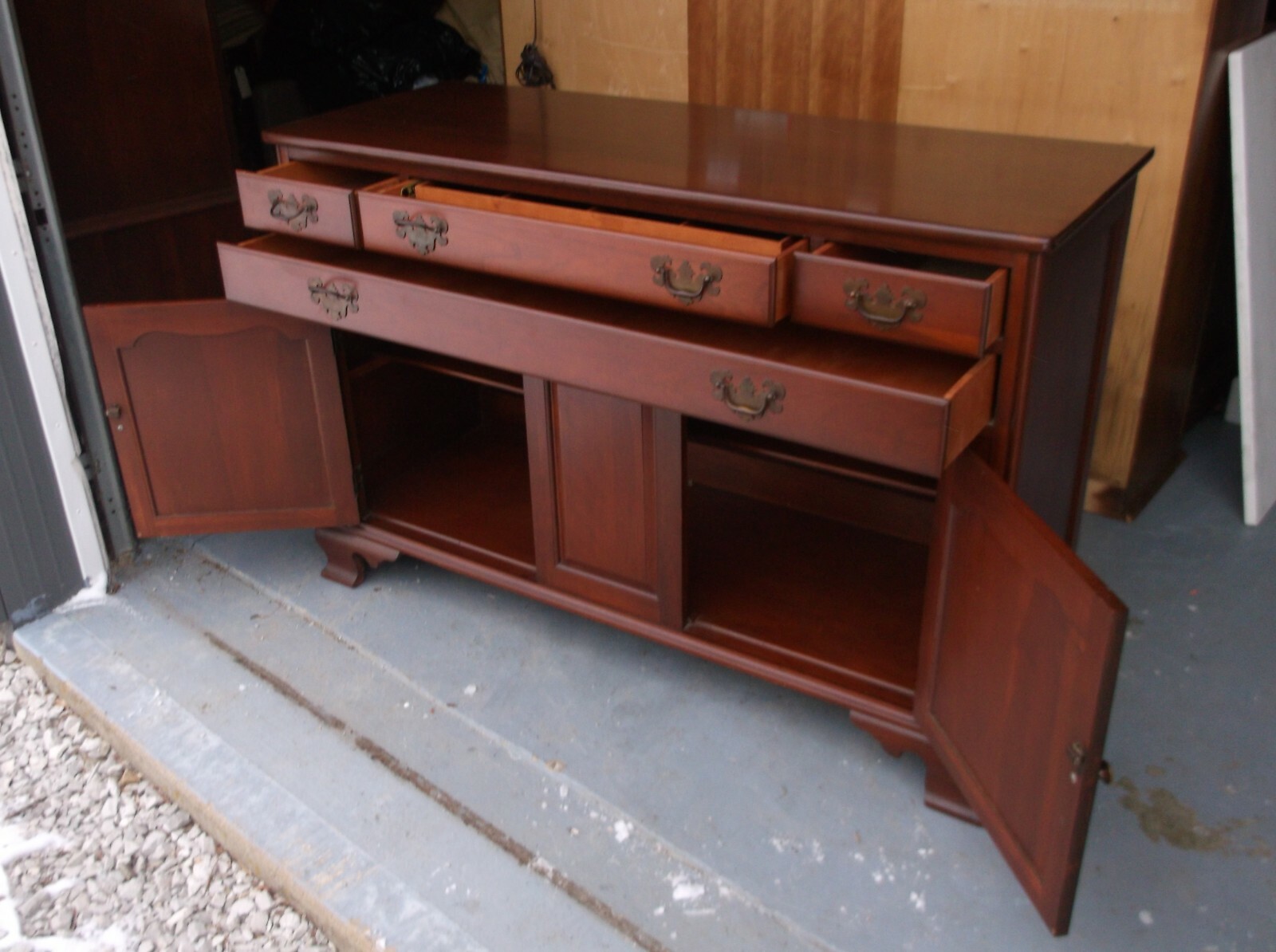 Willett Wildwood Cherry Sideboard/Buffet eBay
