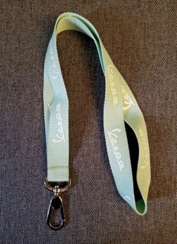 Vespa Scooter Mint Green Lanyard  with Silver Colored Clip New - Afbeelding 1 van 4