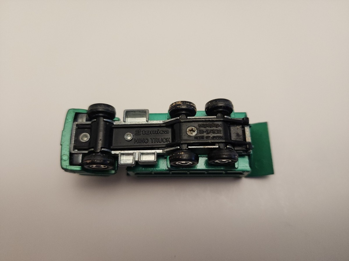 トミカ Hino Dump Car 1/102 日本製　黒箱 Tomica Hino Dump Truck 1/102 Diecast Green Made In Japan | eBay