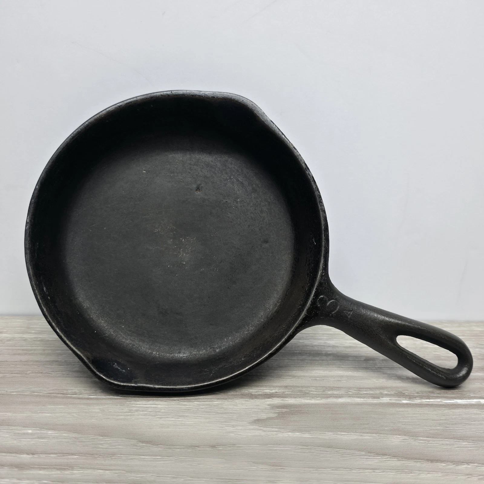 Vintage "A" Cast Iron SKILLET Frying Pan With Outset Heat Ring
Opens in a new window or tab