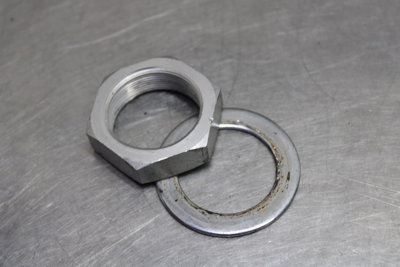 05 YAMAHA YZF R6 Triple Tree Steering Nut