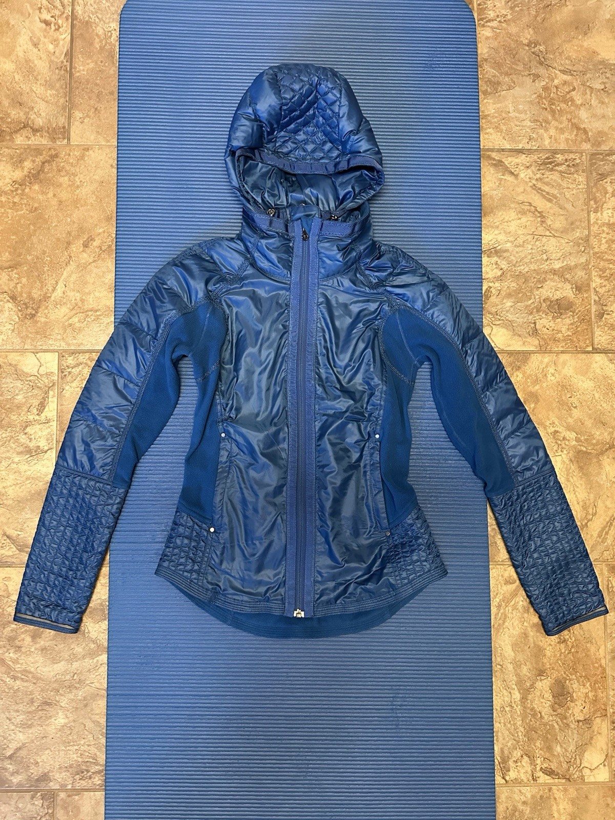 Lululemon Goose Down/Polyester Jacket Hoodie Size… - image 1